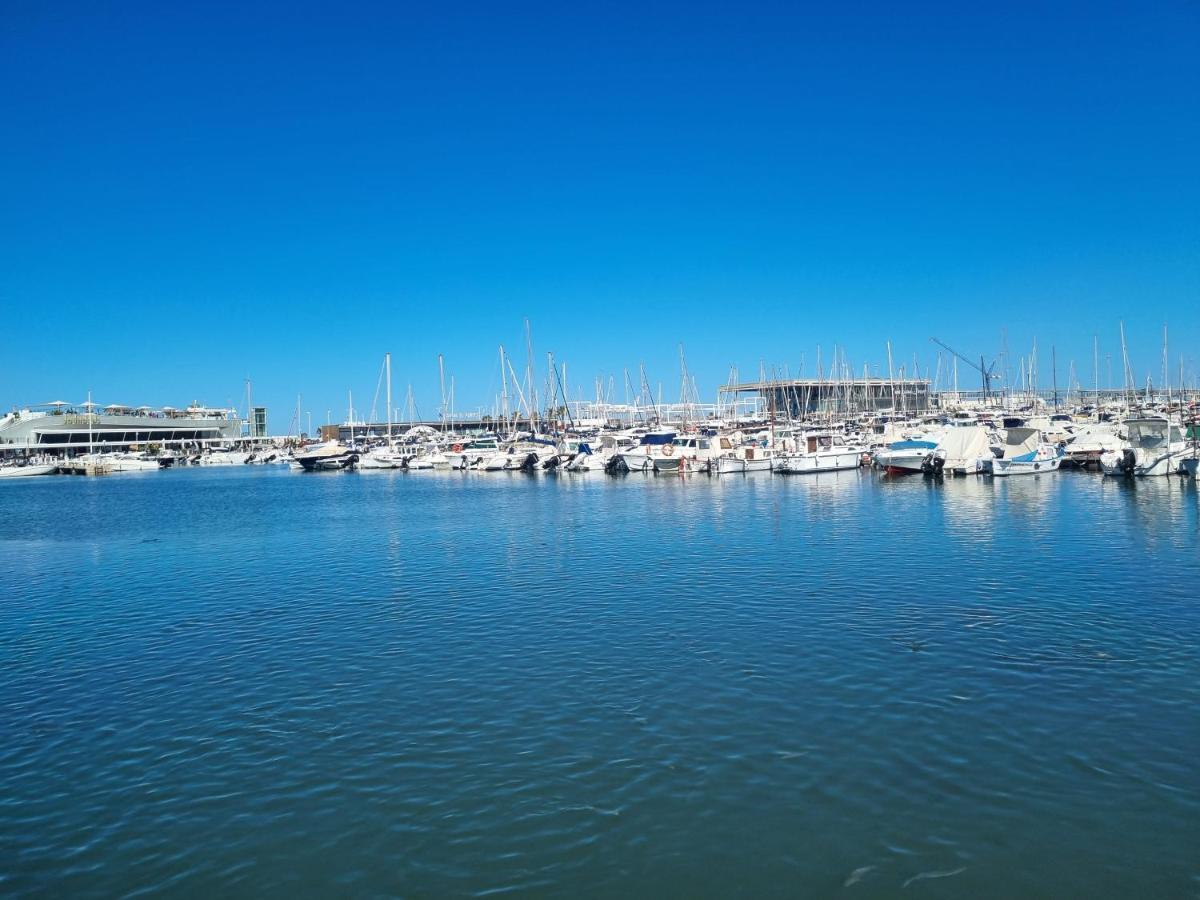 Apartamentos En Denia Frente Al Puerto! Eksteriør billede