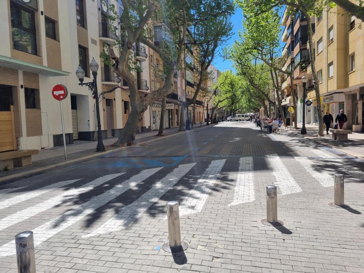 Apartamentos En Denia Frente Al Puerto! Eksteriør billede